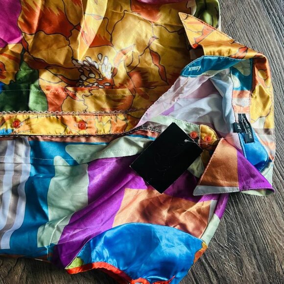 Jane Doe Woman's Goth EMO Punk New Wave Button Shirt MEDIUM NWT's - Picture 3 of 4